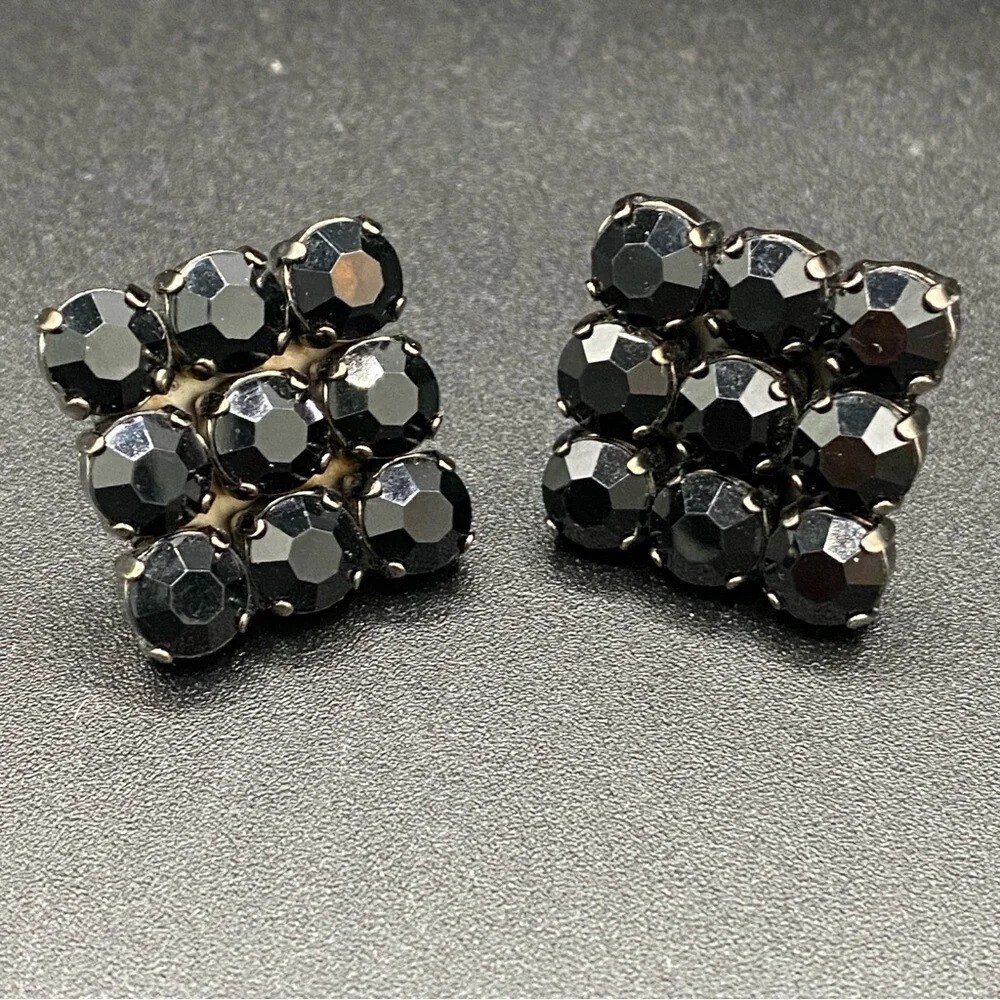 Vintage Black Faceted Jet Bead Clip On Earrings